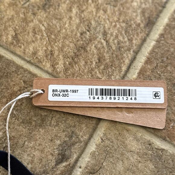 Skims Fits Everybody Plunge Bra Onyx Size 32C - Picture 9 of 9